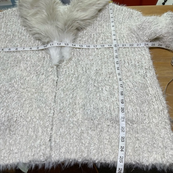 Anthropologie Sleeping On Snow Venla Fluffy Faux Fur Cardigan Cream Silver Med - Picture 13 of 15